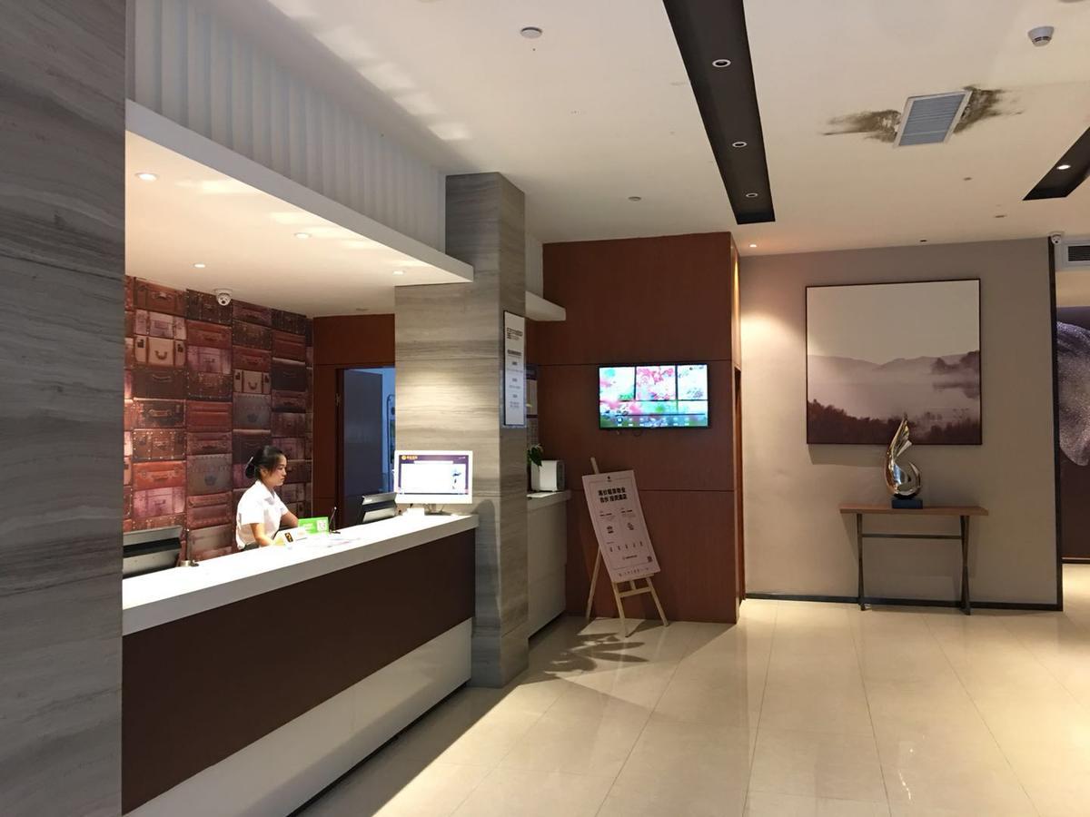 Jtour Inn At Songgang Metro Station Шэньчжэнь Экстерьер фото